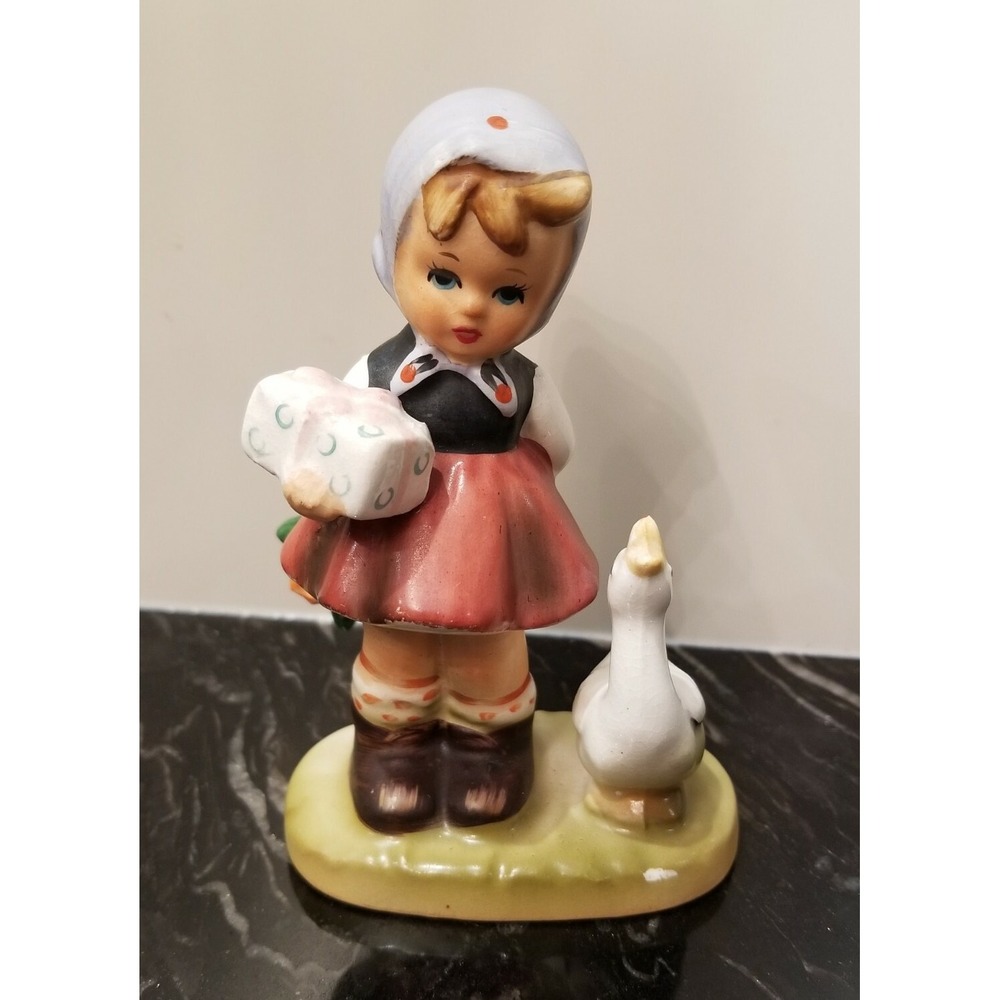 Vintage Arnart 4.25" Figurine Young Girl w Gus Designed by Erich Stauffer 55/921